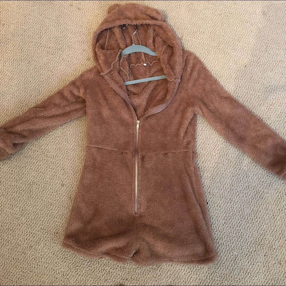 Lil bear onesie (kinda sexy) :)) NWOT